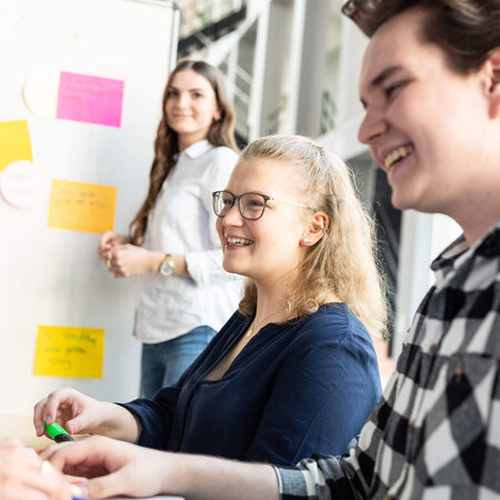 Foto von Marie mit Mitstudierenden